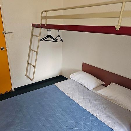 Formul'Eco Hotel Louvroil Kültér fotó