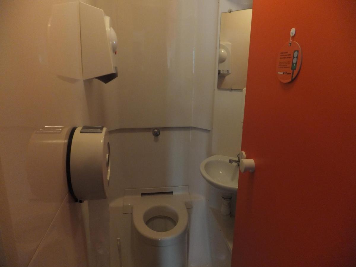 Formul'Eco Hotel Louvroil Kültér fotó